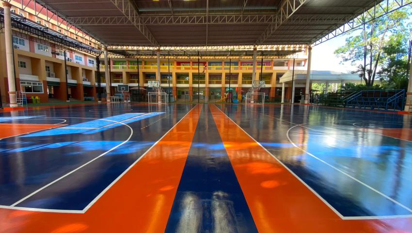 บริการติดตั้งพื้นสนามกีฬา (Sports Flooring Installation)